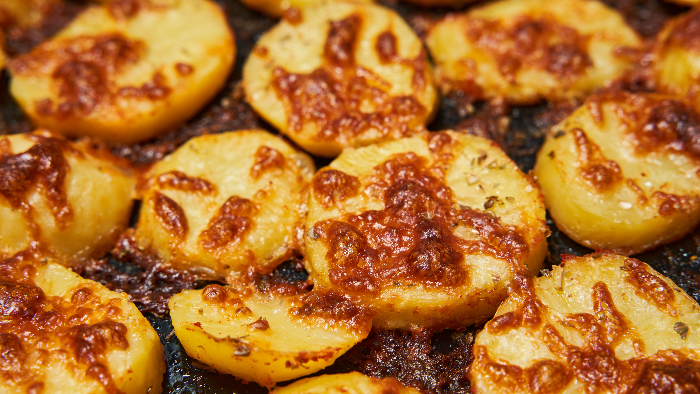 patate in crosta di formaggio